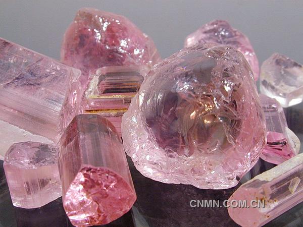 粉红碧玺 产地:阿富汗